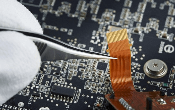 PCB rigido-flessibile per il settore aerospaziale